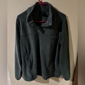 32 degrees 1/4 button sweatshirt. Sage green in color